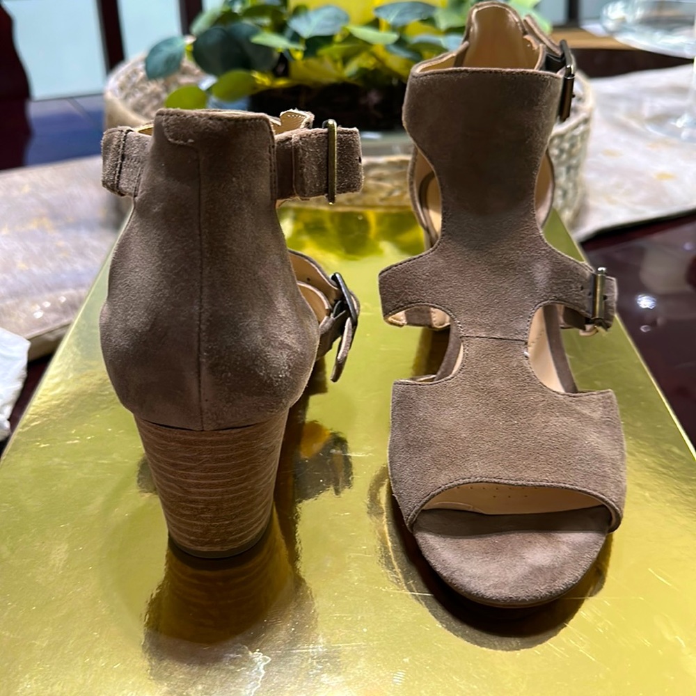 Clarks Ellis Tilda Sandals sz 9.5